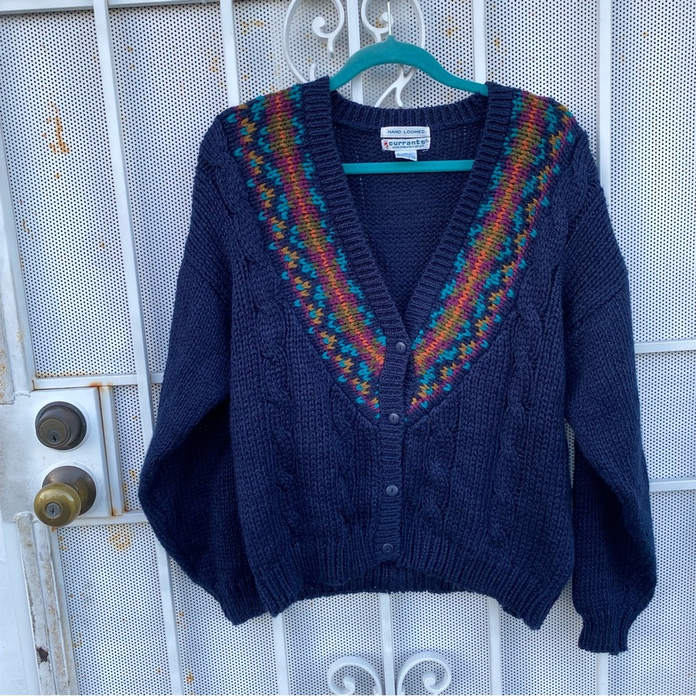 Currants women’s L long sleeve V-Neck 4 button cardigan knit sweater hand loomed
